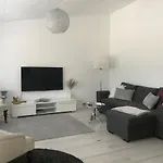 Tyylikaes Rivitaloasunto Lohjalla *