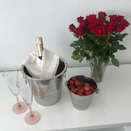 Tyylikaes Rivitaloasunto Lohjalla Apartamento *