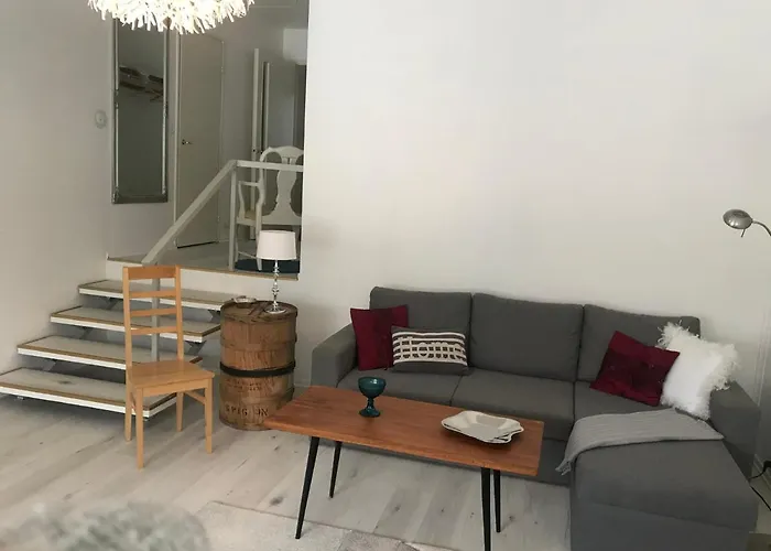 Tyylikaes Rivitaloasunto Lohjalla 公寓 Lohja